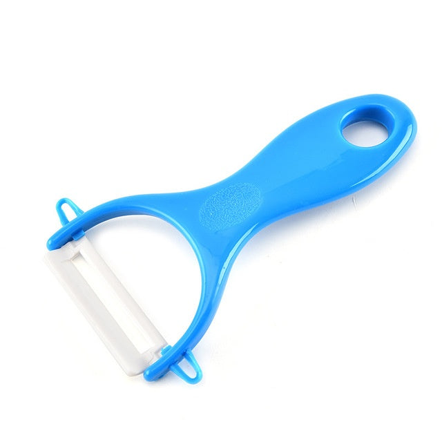 Multifunctional peeler for melon and fruit