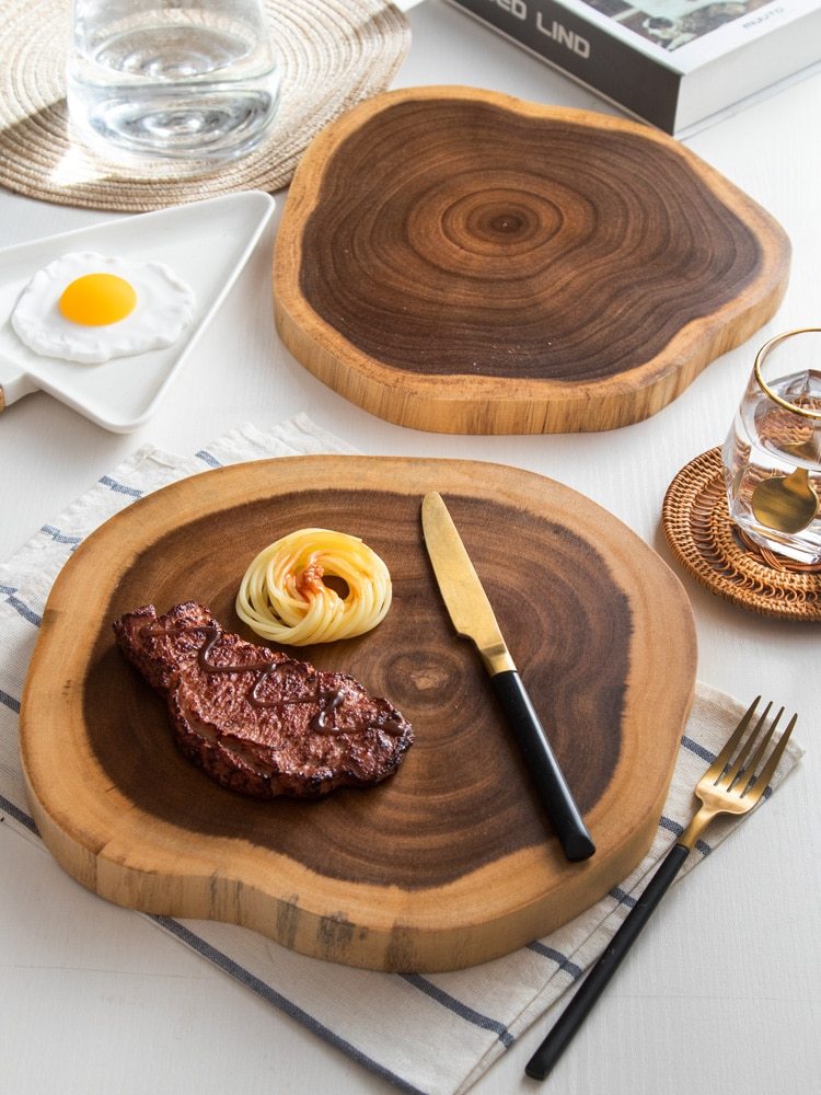 Wooden stump shaped cutting board