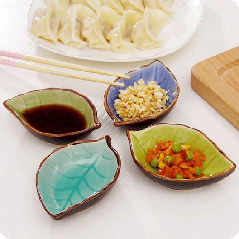 Creative leaf ceramic small dish kitchen tableware sauce vinegar sauce dish household ice split glaze snack saucer